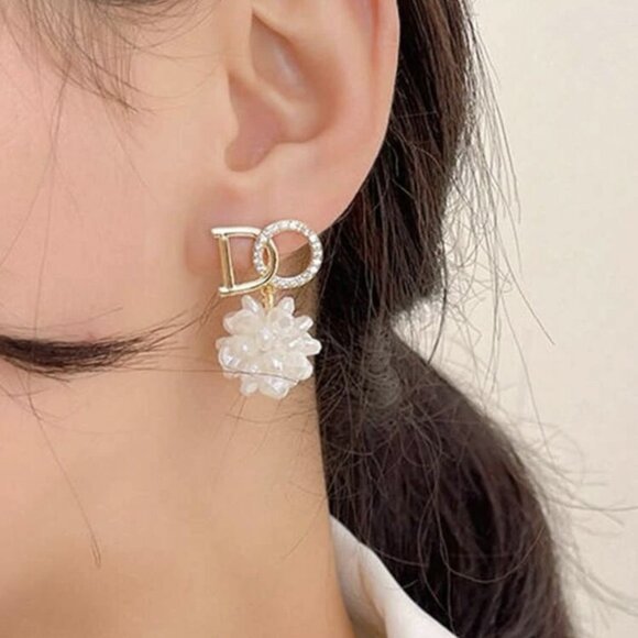 Elegant Stainless Steel Rhinestone Letter and Flower shape Earrings For Women - Picture 4 of 4